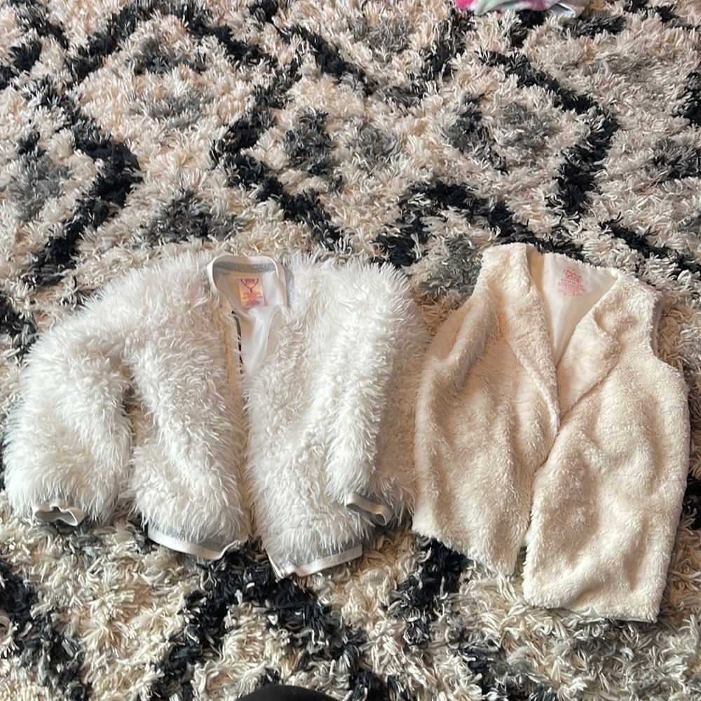 Girls size 6 tops